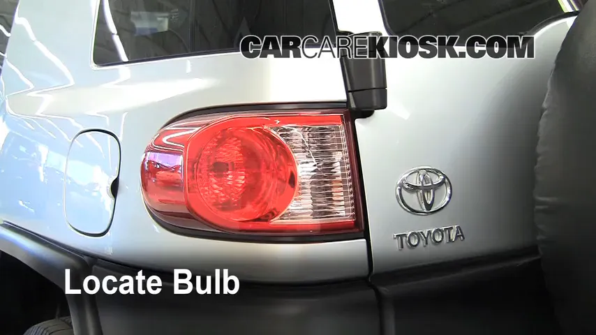 2007 Toyota FJ Cruiser 4.0L V6 Lights Turn Signal - Rear (replace bulb)
